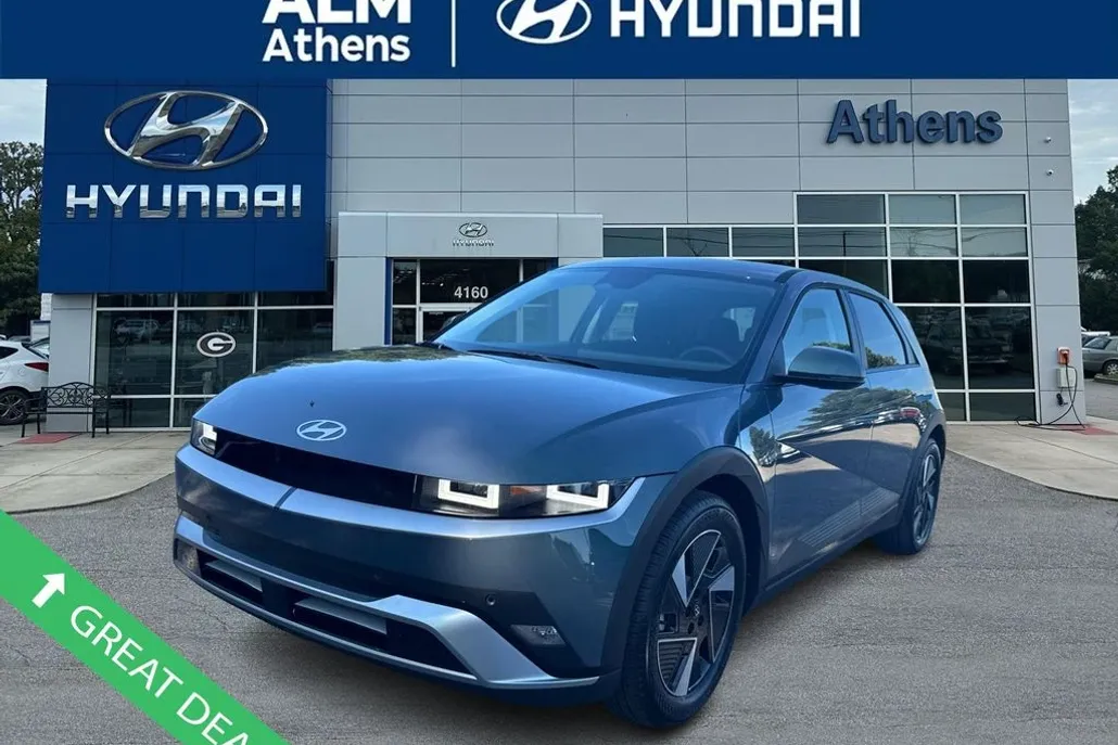 2025 Hyundai Ioniq 5 SE Standard Range photo 1
