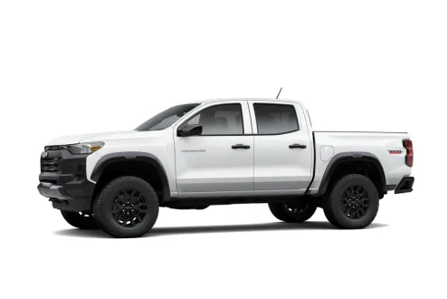 2025 Chevrolet Colorado Trail Boss photo 2