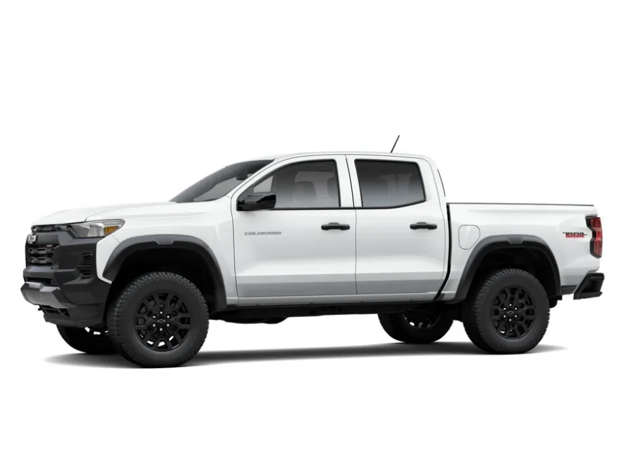 2025 Chevrolet Colorado Trail Boss photo 2