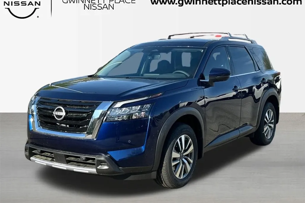 2025 Nissan Pathfinder SL photo 1