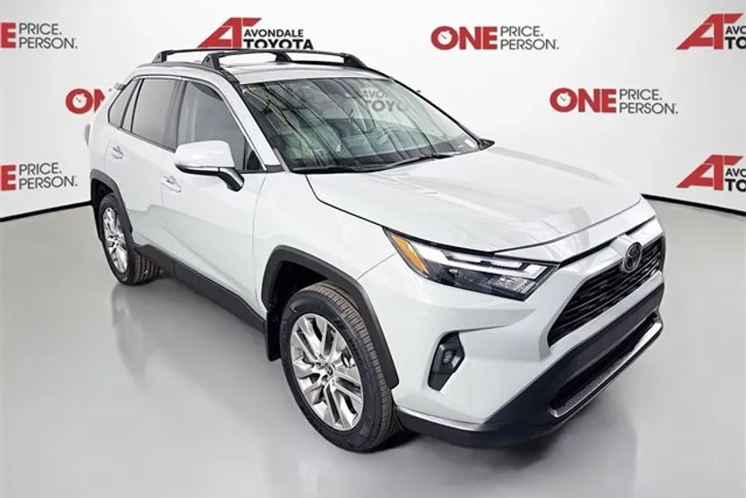 2023 Toyota RAV4 XLE Premium photo 1