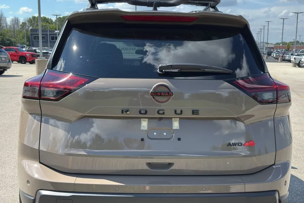 2026 Nissan Rogue AWD photo 1