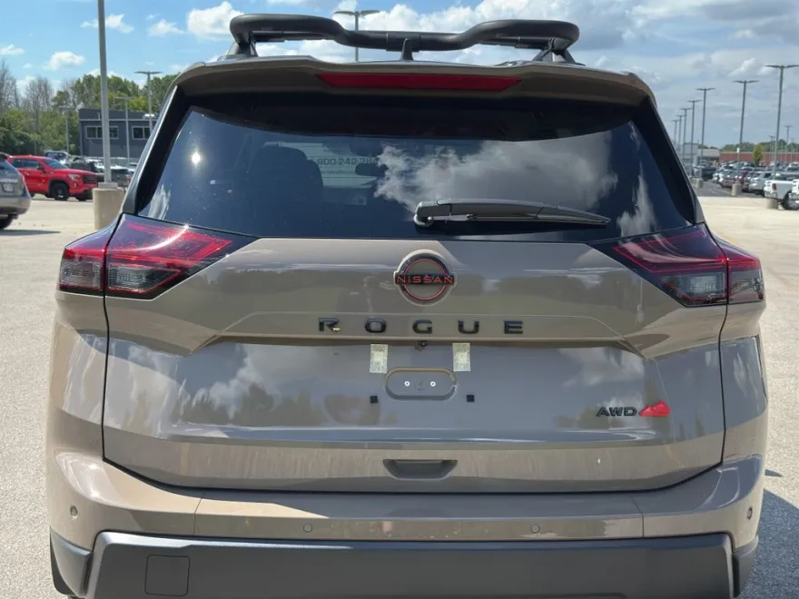 2026 Nissan Rogue AWD photo 1