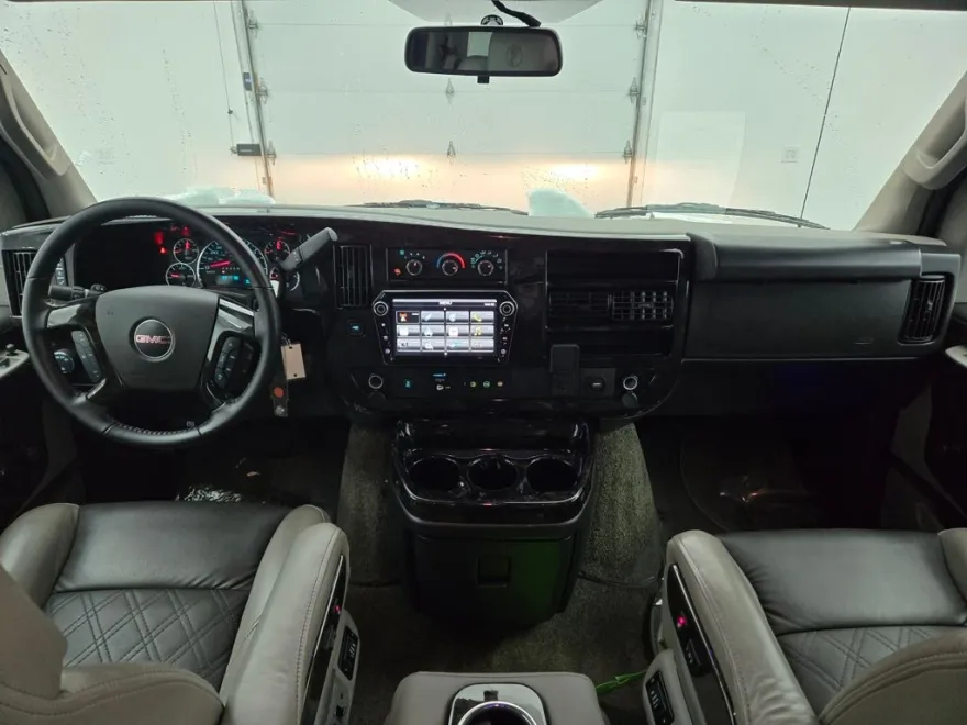 2023 Gmc Savana 2500 Cargo photo 1