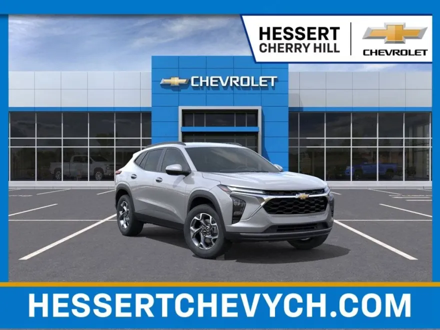 2025 Chevrolet Trax LT photo 1