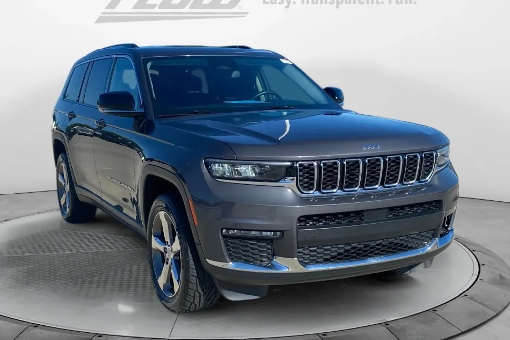 2022 Jeep Grand Cherokee Limited photo 1
