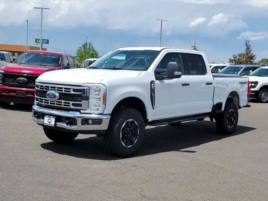 2025 Ford F-350 XLT photo 1