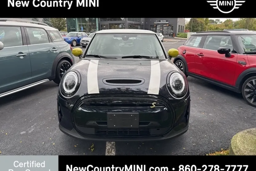 2023 Mini Cooper Hardtop SE photo 1