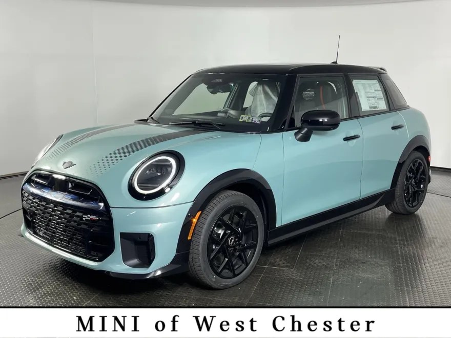 2026 Mini Cooper 4 Door Hardtop S Iconic photo 1