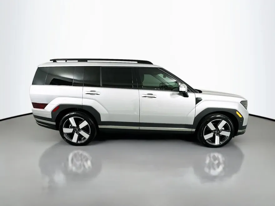 2025 Hyundai Santa Fe Limited photo 1