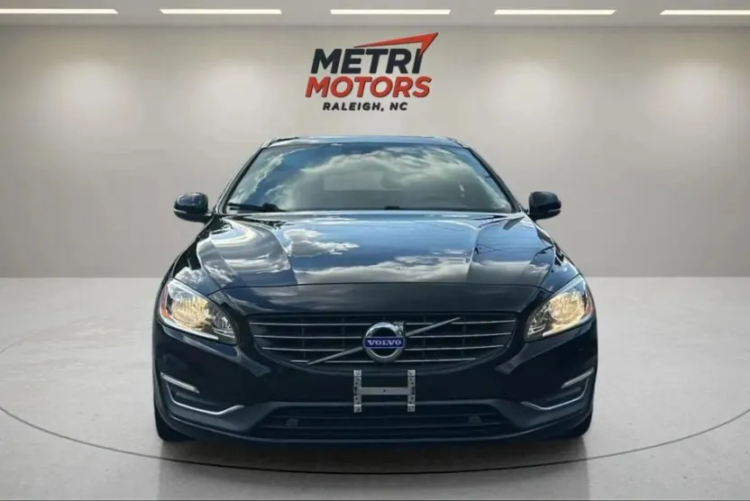2015 Volvo V60 T5 Premier photo 1