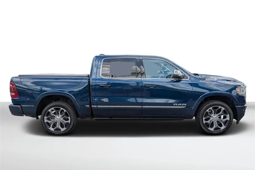 2023 Ram 1500 Limited photo 1