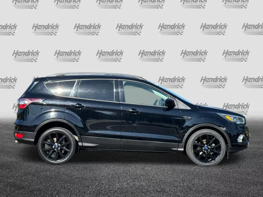 2017 Ford Escape SE photo 1