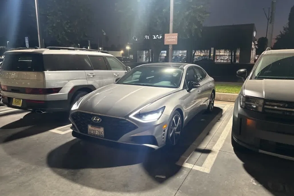 2021 Hyundai Sonata SEL Plus photo 1