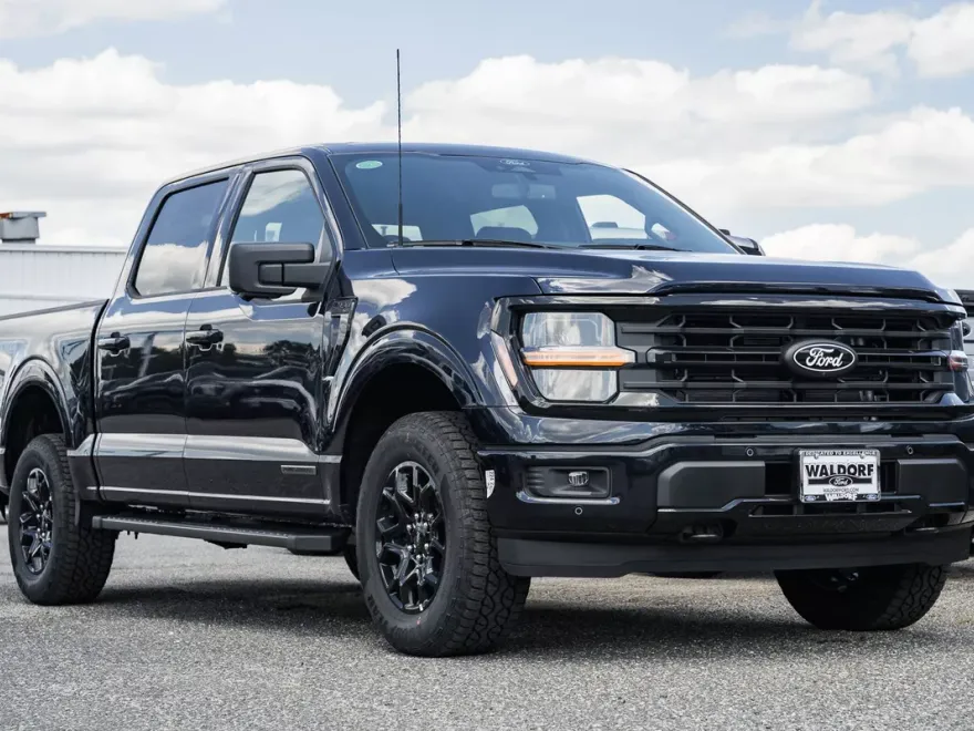 2025 Ford F-150 XLT photo 1