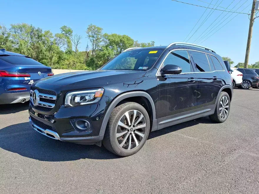 2022 Mercedes Benz GLB 250 4MATIC photo 1