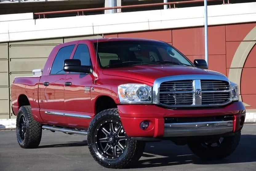 2008 Dodge Ram Laramie photo 1