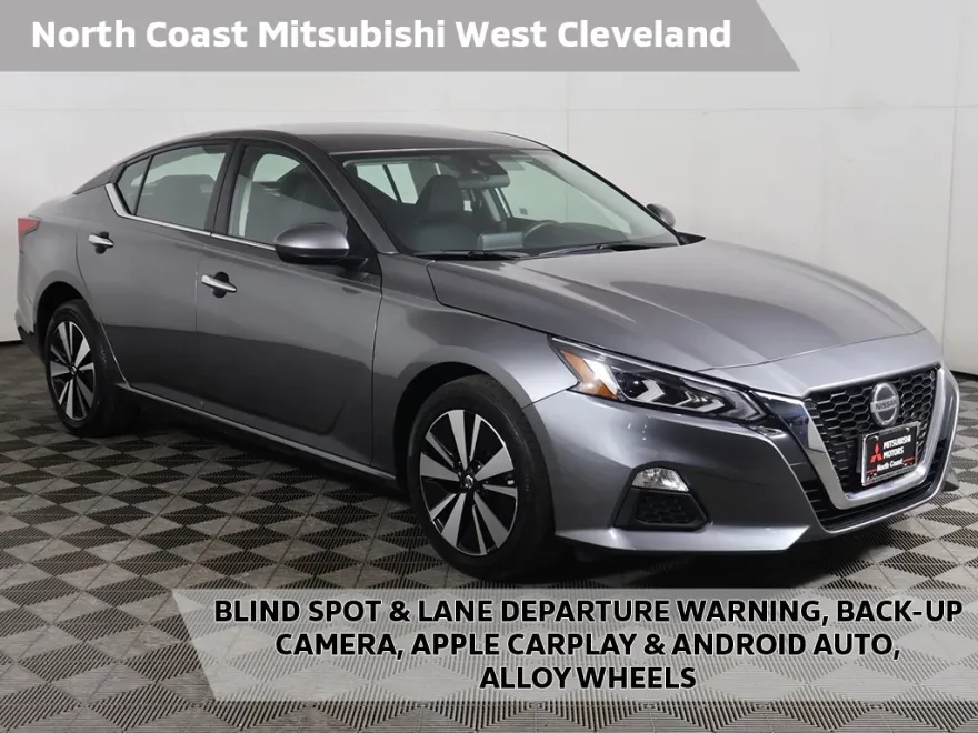 2022 Nissan Altima 2.5 SV photo 1