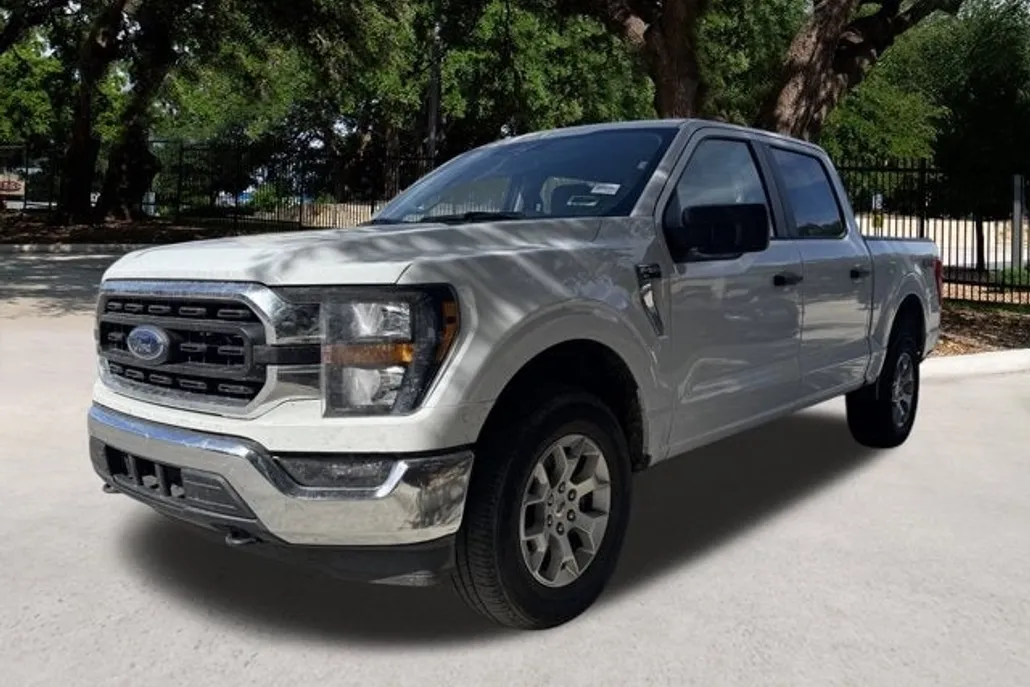 2023 Ford F-150 XLT photo 1