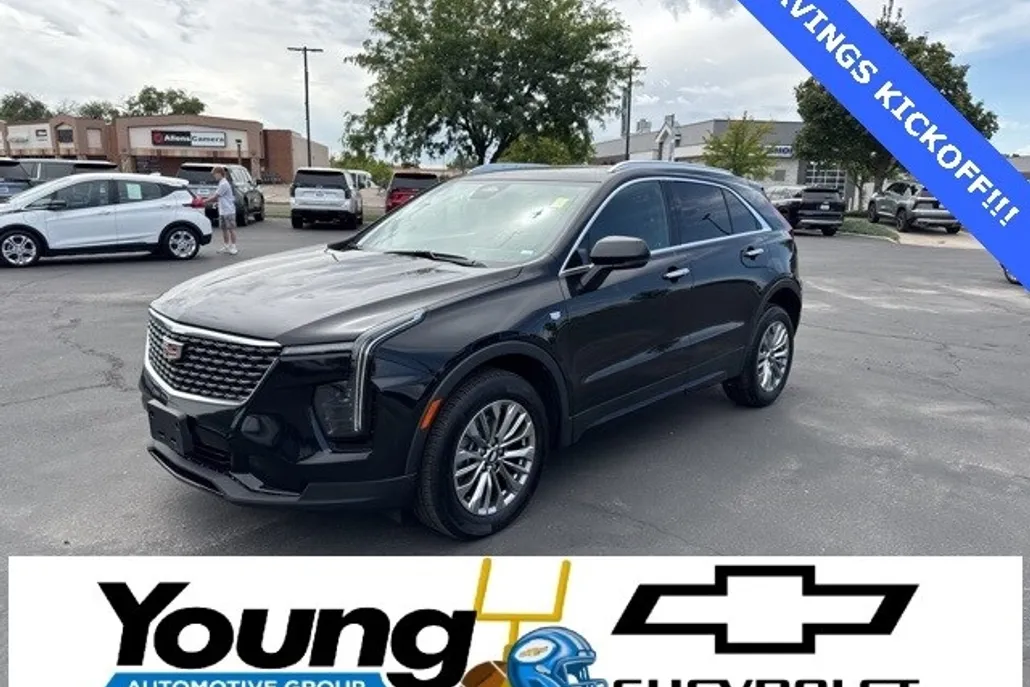 2024 Cadillac XT4 Premium Luxury photo 1