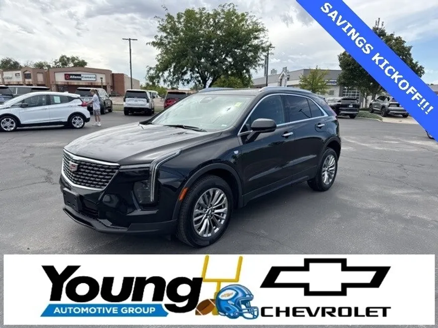 2024 Cadillac XT4 Premium Luxury photo 1
