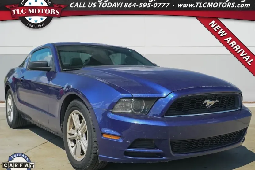 2014 Ford Mustang V6 photo 1