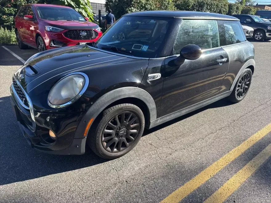 2014 Mini Cooper Hardtop S photo 1