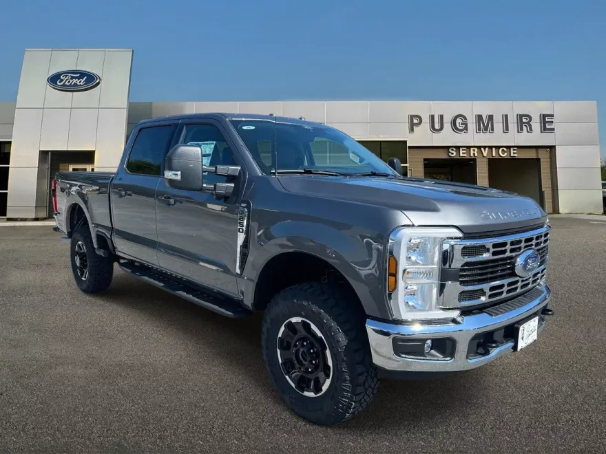 2025 Ford F-250 XLT photo 1