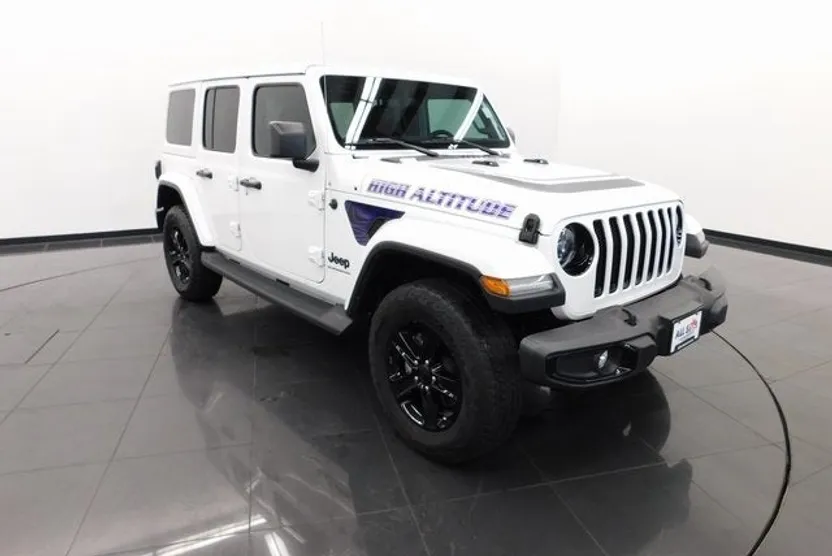 2023 Jeep Wrangler Altitude photo 1