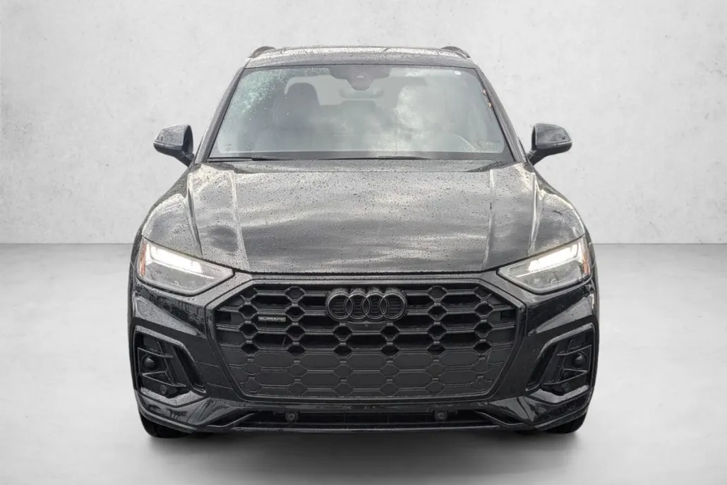 2024 Audi Q5 S line Premium Plus photo 1