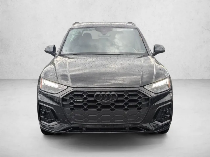 2024 Audi Q5 S line Premium Plus photo 1