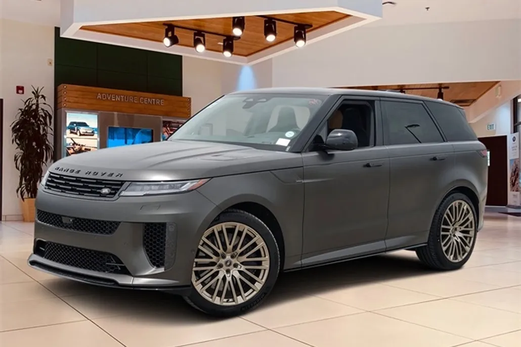 2025 Land Rover Range Rover Sport photo 1