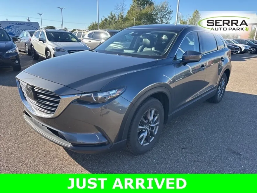 2023 Mazda CX-9 Touring photo 1