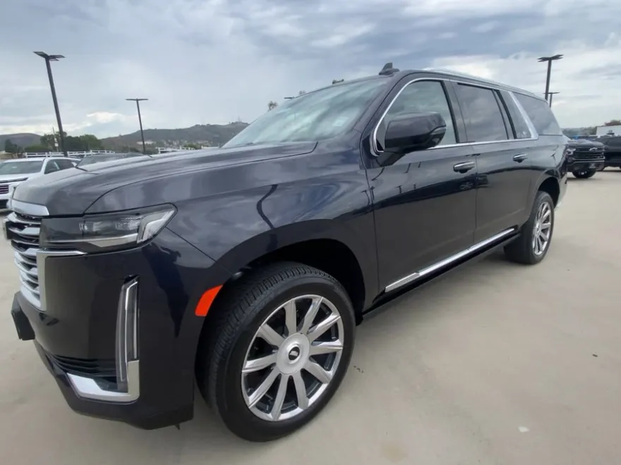 2022 Cadillac Escalade ESV Premium Luxury Platinum photo 1