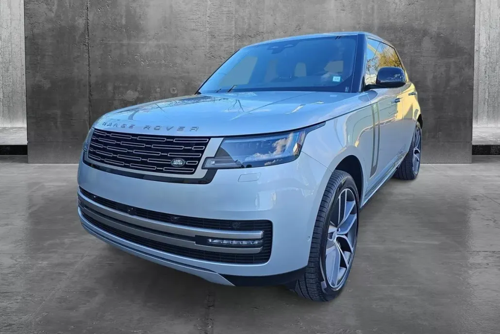 2025 Land Rover Range Rover SE photo 1