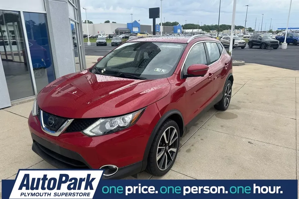 2017 Nissan Rogue Sport SL photo 1