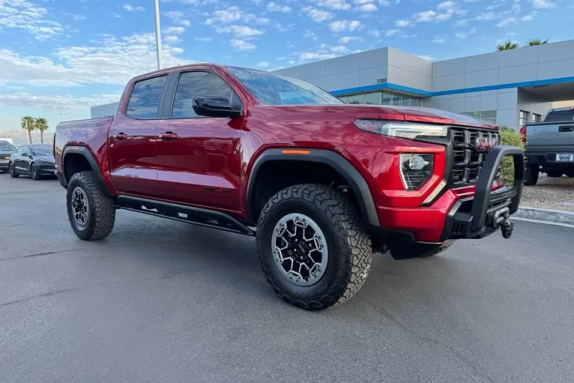 2023 Gmc Canyon AT4X photo 1