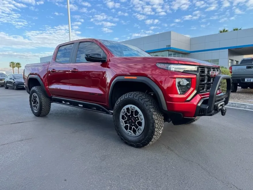 2023 Gmc Canyon AT4X photo 1