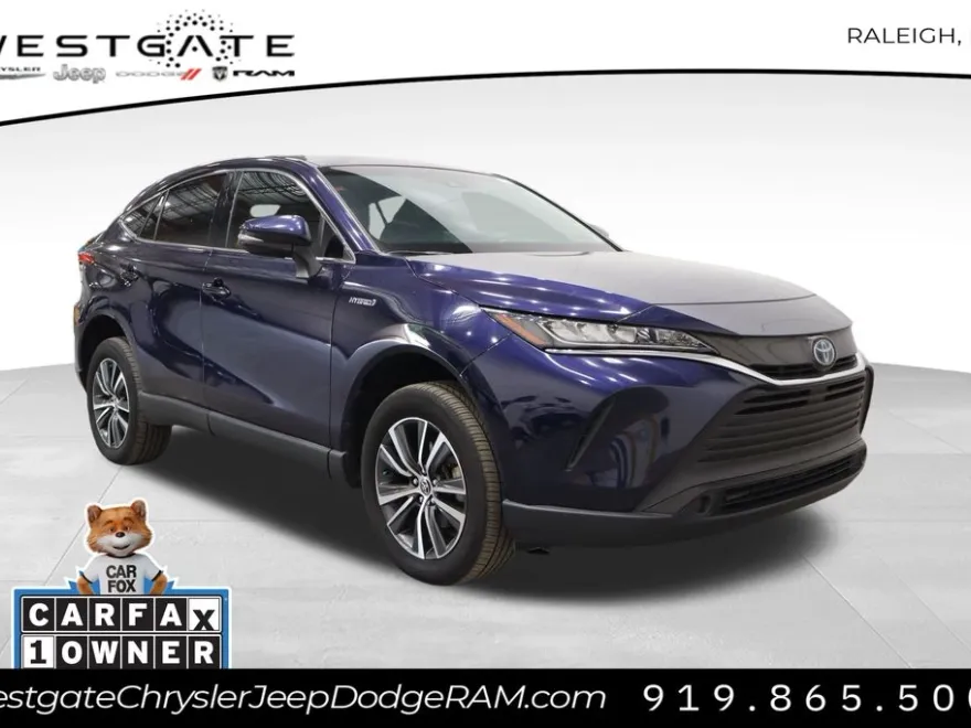 2021 Toyota Venza LE photo 1