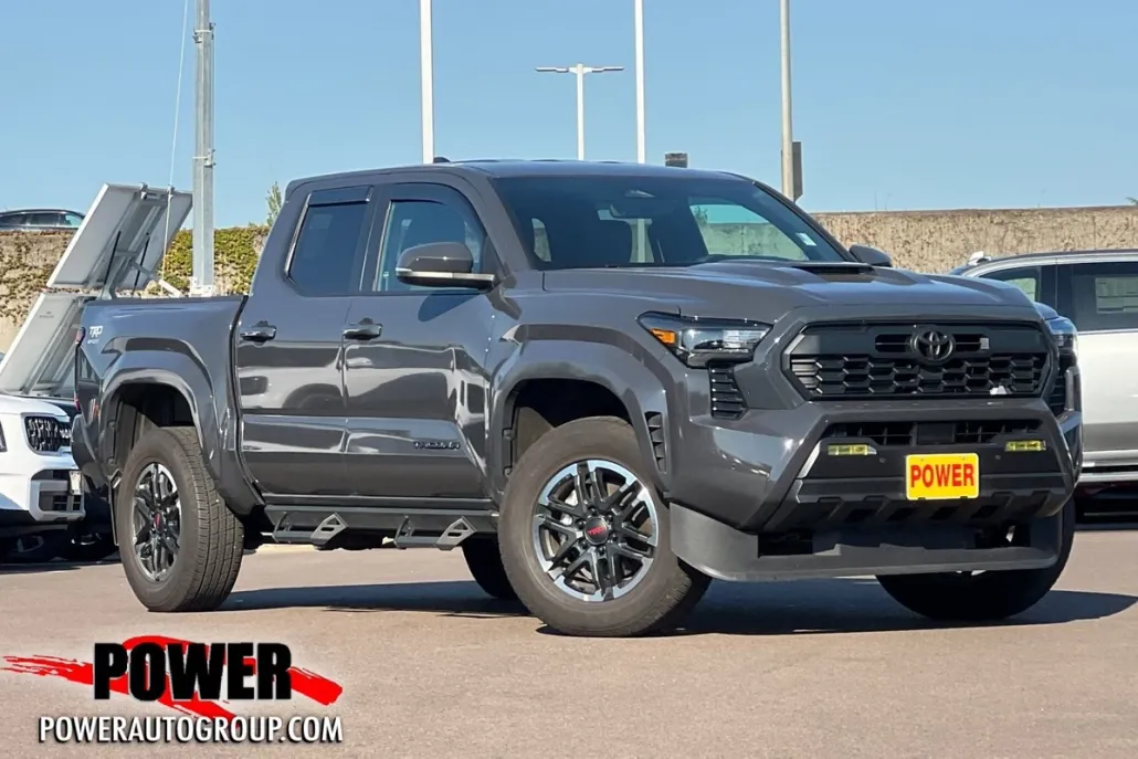 2024 Toyota Tacoma TRD Sport photo 1