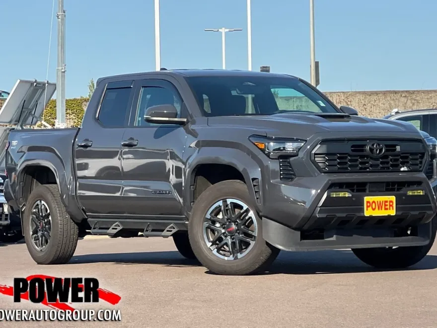 2024 Toyota Tacoma TRD Sport photo 1