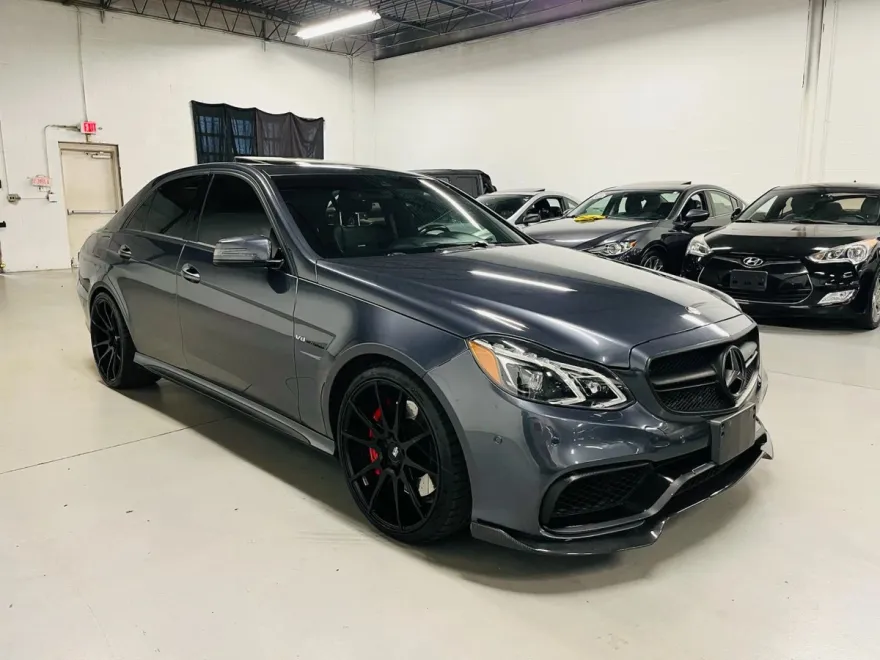 2015 Mercedes Benz E 63 AMG 4MATIC Sedan photo 1