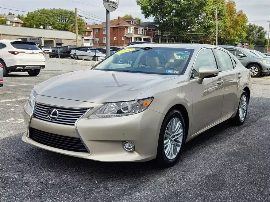 2014 Lexus ES 350 photo 1