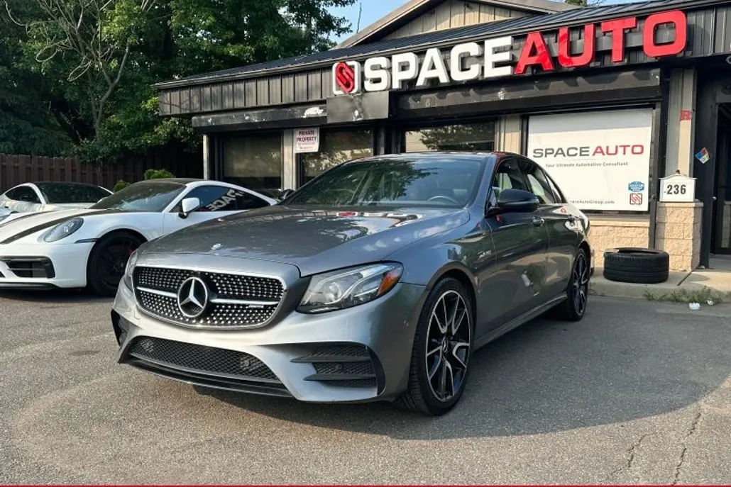 2017 Mercedes Benz E 43 AMG Sedan photo 1