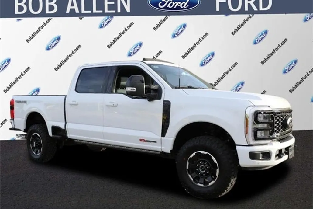 2025 Ford F-250 photo 1