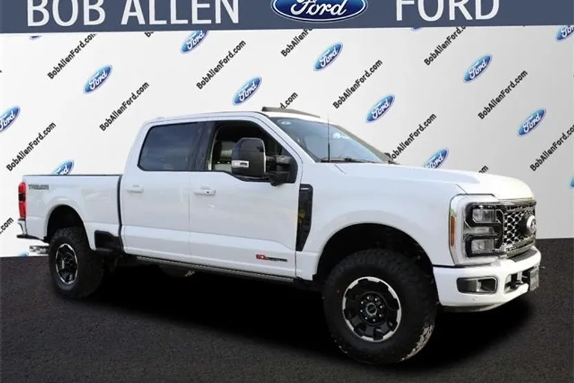 2025 Ford F-250 photo 1
