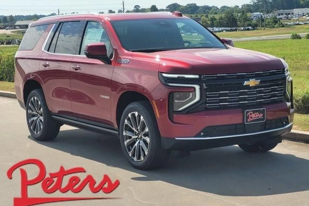 2025 Chevrolet Tahoe High Country photo 1