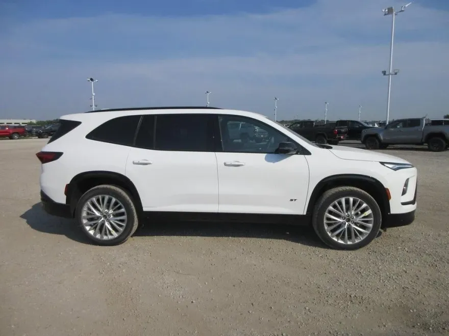 2026 Buick Enclave Sport Touring photo 1