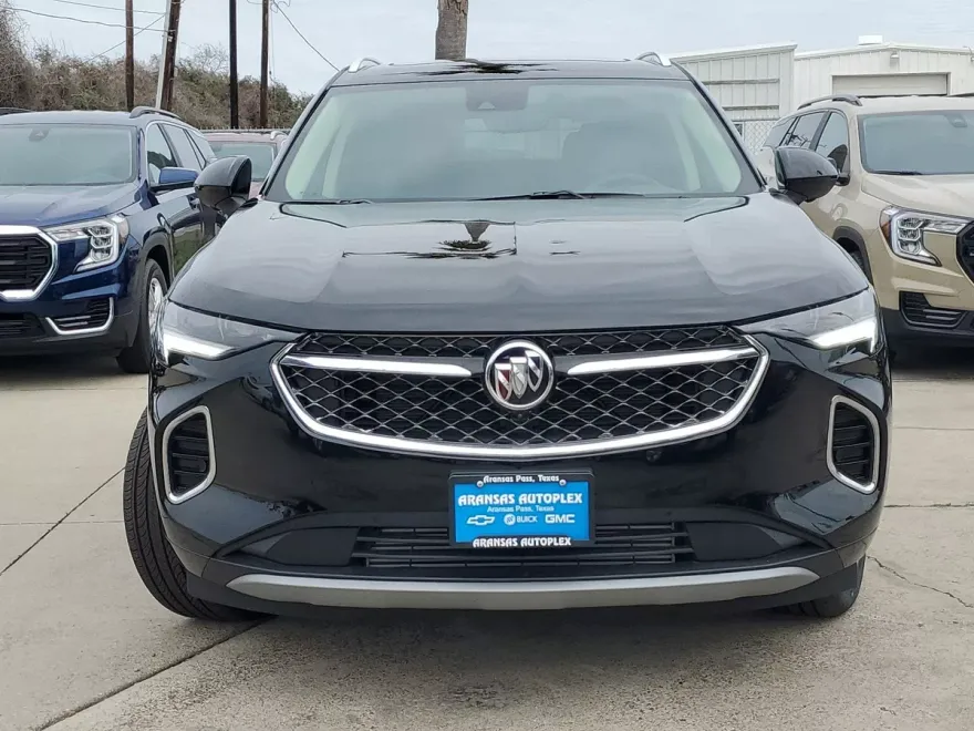2023 Buick Envision Avenir photo 2