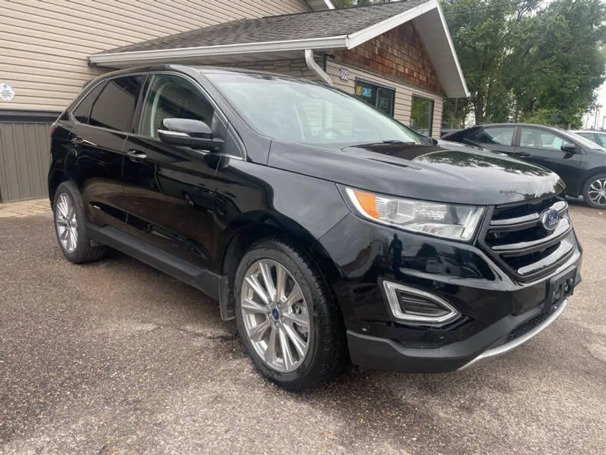 2018 Ford Edge Titanium photo 1